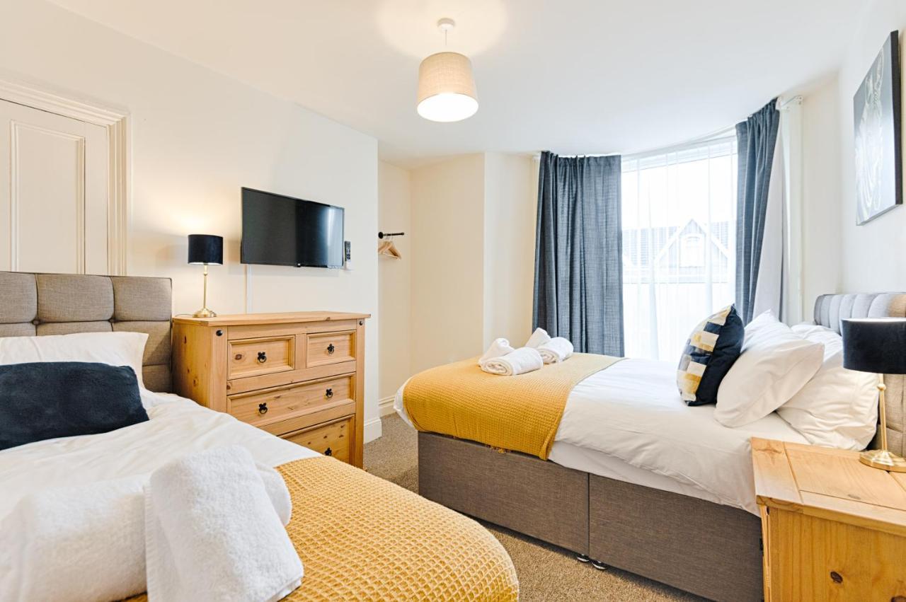 King Eddie's Place -tv In Every Bedroom! Apartment Swansea